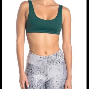 Alo Ambient Bra in Tourmaline 🌿